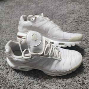 Nike Air Max Plus Tn Men's Triple White Sneakers Size 7.5